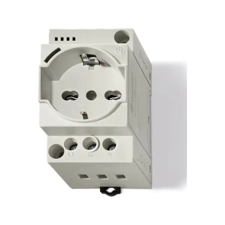 Розетки для электрических шкафов Finder 7U0082300010