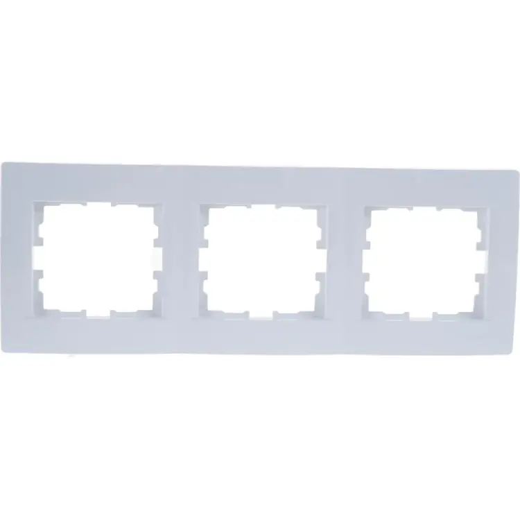 Трехместная горизонтальная рамка Lezard KARINA 707-0200-148