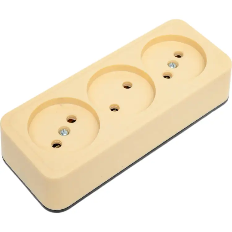 Трехместная розетка ООО Ливны-Электро РА 10-014 РА 6748