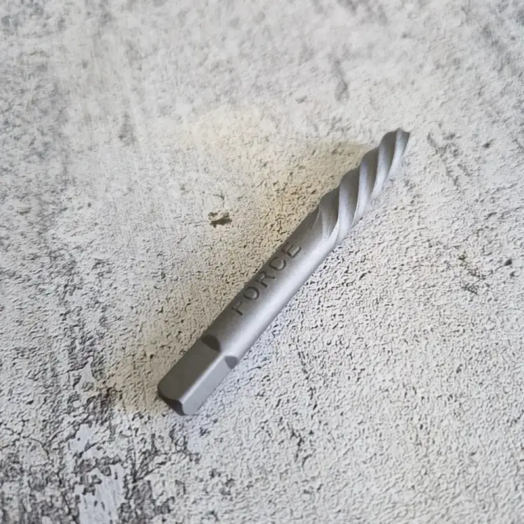 Винтовой экстрактор для сломанных шпилек FORCE 9UXAM14 Винтовой экстрактор для сломанных шпилек FORCE 9UXAM14