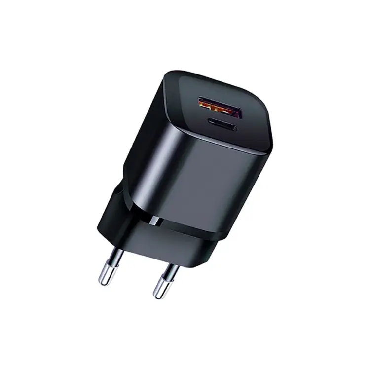 Сетевое зарядное устройство QUMO Charger 0071 PD 43013 Сетевое зарядное устройство QUMO Charger 0071 PD 43013