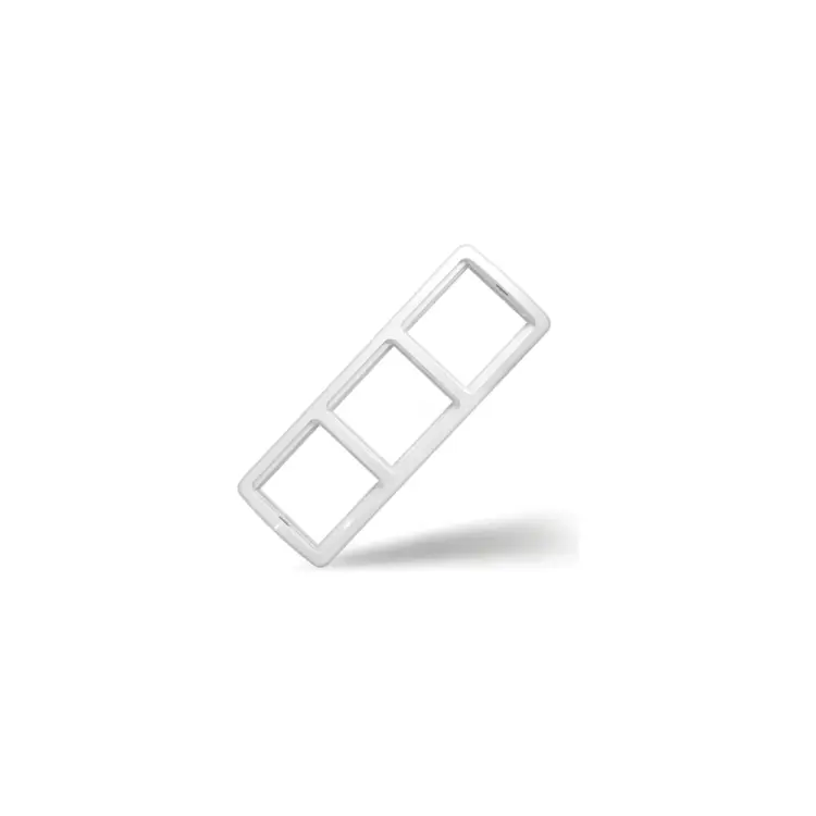 Трехместная горизонтальная рамка UNIVersal Валери ВР003Г