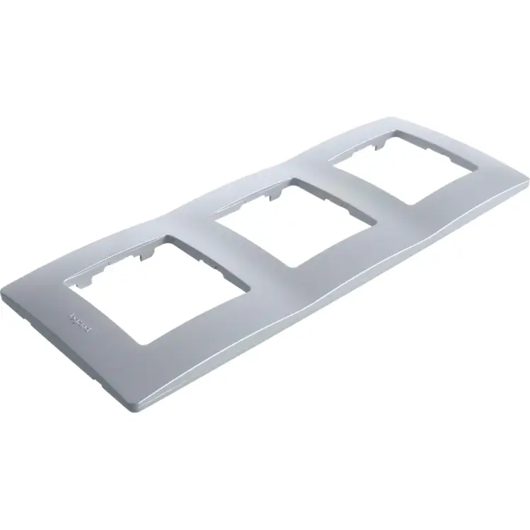 Тройная рамка Legrand Etika Leg1066964 672553