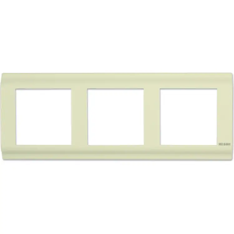 Трехместная рамка Nilson advantage 20120093