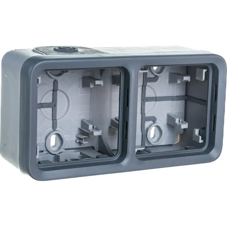 Двухместная установочная коробка Legrand Plexo 069672 125007