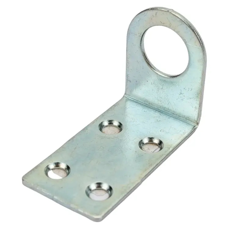 Угловое пробой-ушко Tech-Krep 145121