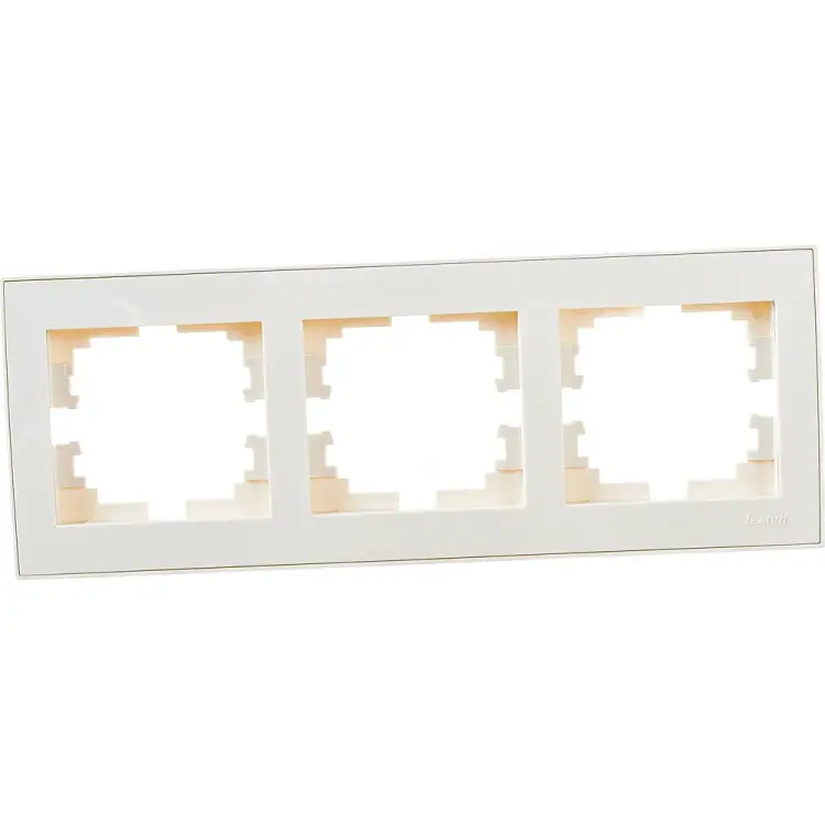 Трехместная горизонтальная рамка Lezard RAIN 703-0303-148