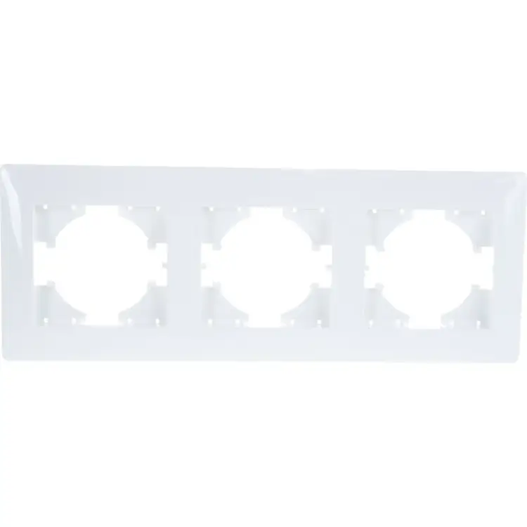 Трехместная рамка GUSI Electric Bravo С1030-001