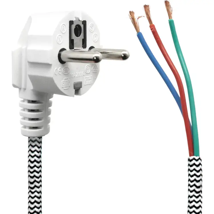 Тканевый трехжильный шнур сетевой OXION OX-OPC028 Тканевый трехжильный шнур сетевой OXION OX-OPC028