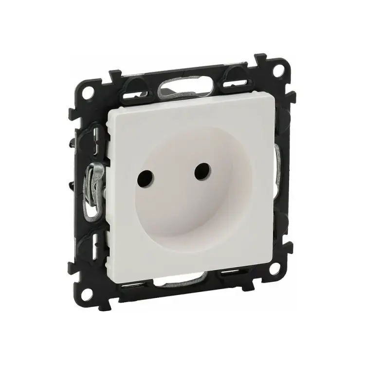 Одноместная розетка Legrand Valena Life 753416 414112