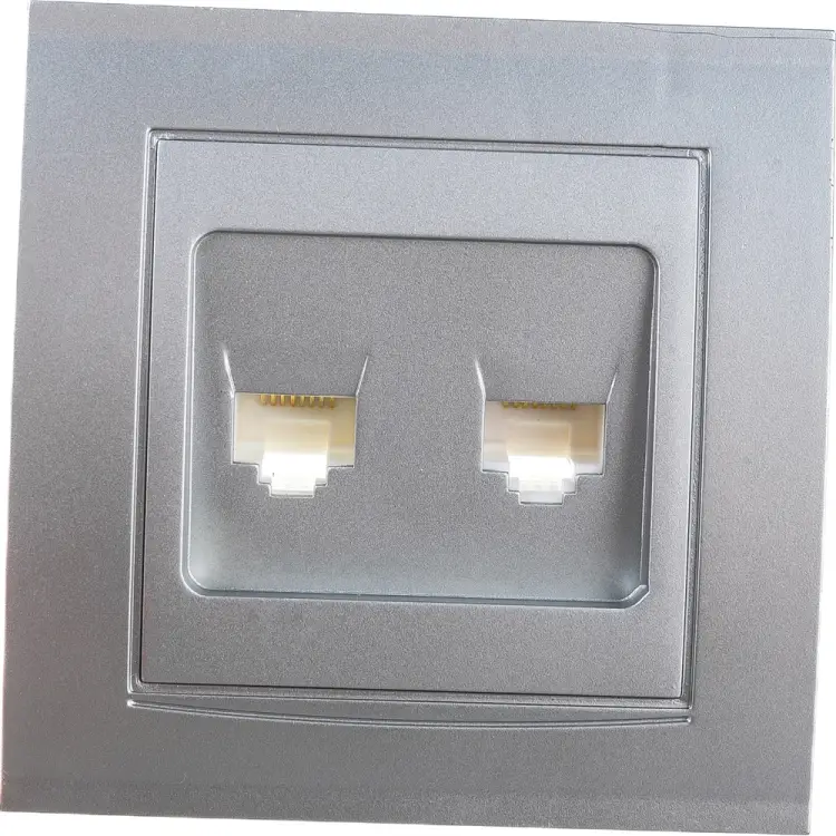 Компьютерная розетка UNIVersal Бриллиант 1081