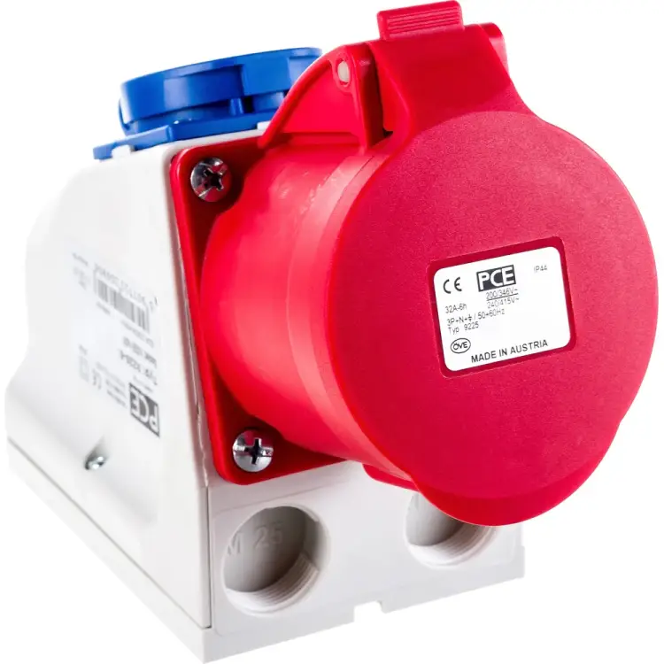 Настенная комбинированная розетка PCE 9225-6 Настенная комбинированная розетка PCE 9225-6