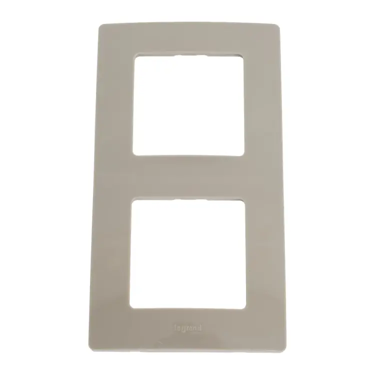 Рамка Legrand Etika 672522