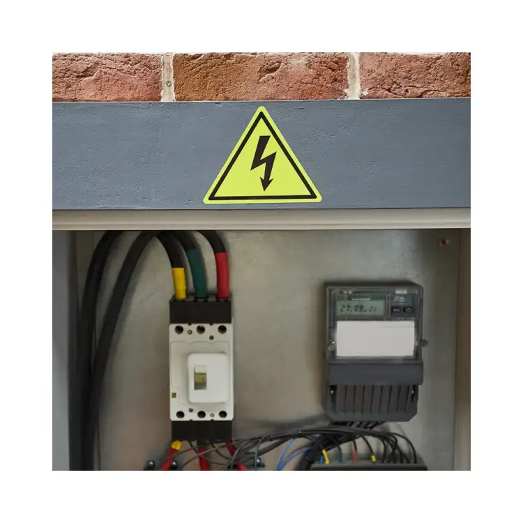 Наклейка REXANT знак электробезопасности Опасность поражения электротоком 56-0006-5