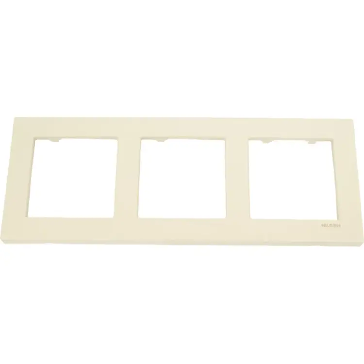Трехместная рамка Nilson moda 21120093