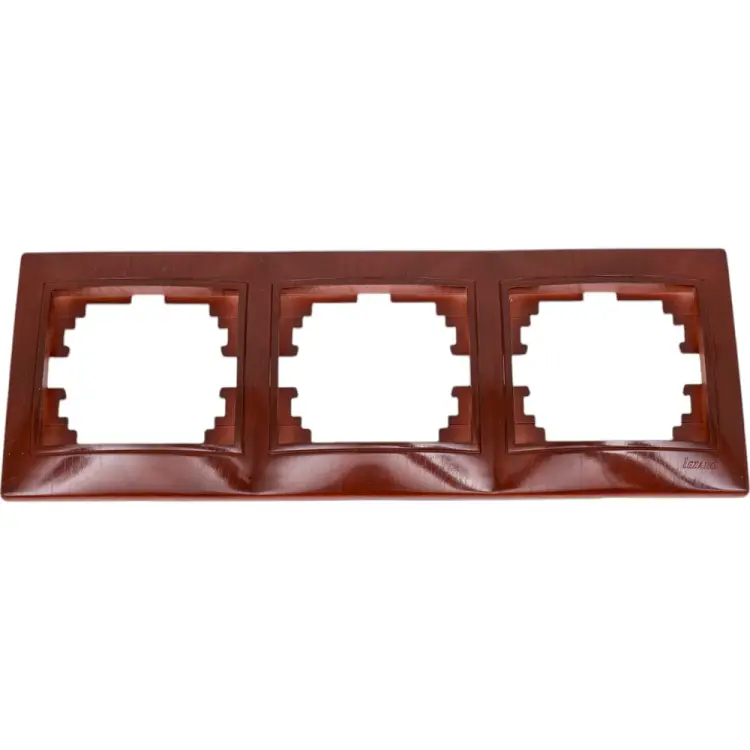 Горизонтальная трехместная рамка Lezard MIRA 701-0601-148