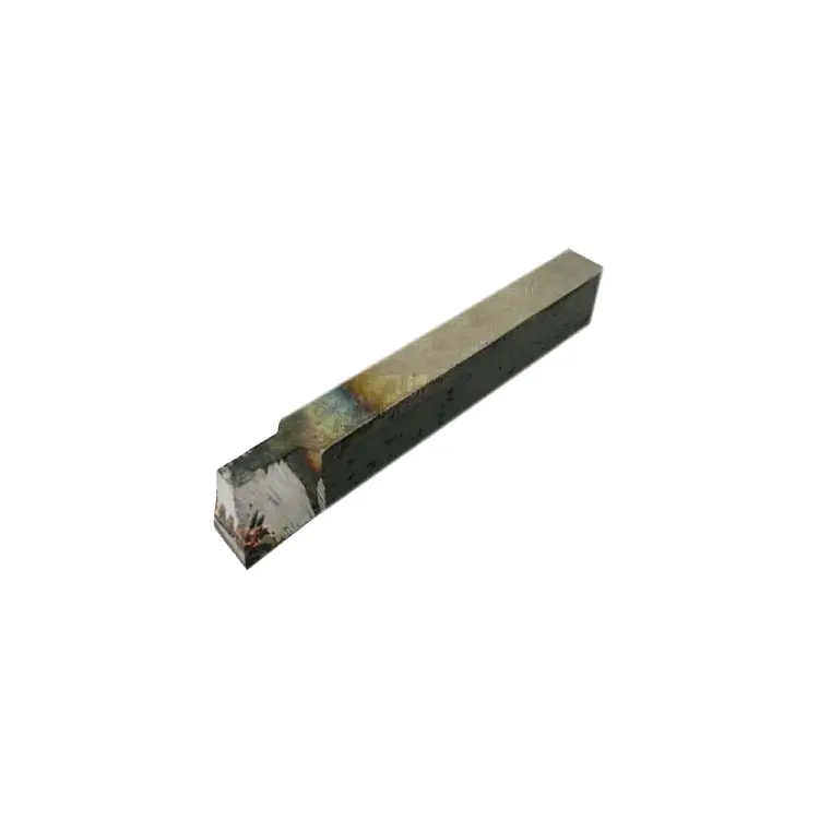 Чистовой широкий резец АКАДЕМИЯ 2120-0054-Т5К10