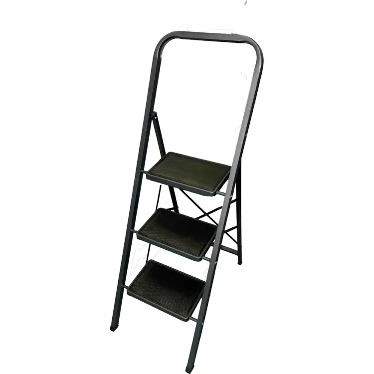 Стальная стремянка SevenBerg Blacky-3 Стальная стремянка SevenBerg Blacky-3