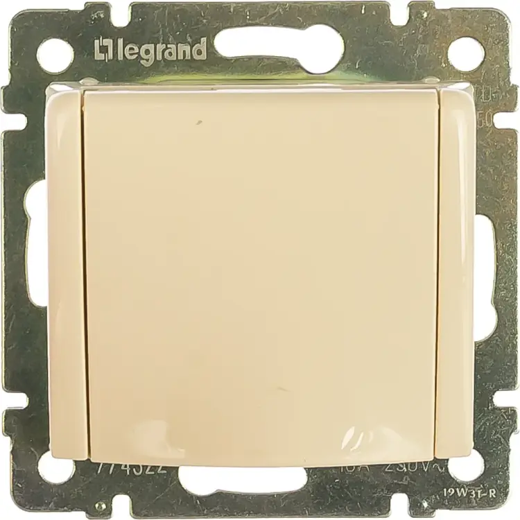 Розетка Legrand Valena 774322