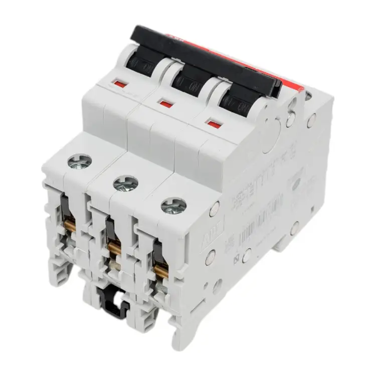 Трехполюсный автомат ABB S203 2CDS253001R0204