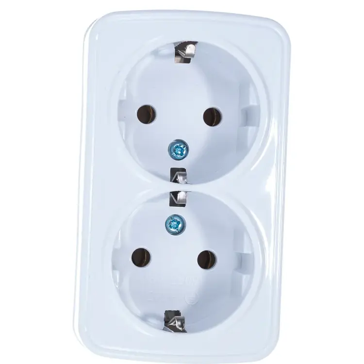 Розетка UNIVersal Электра 0020