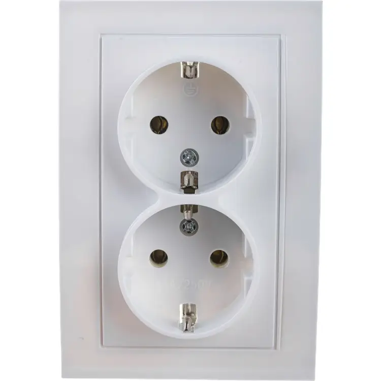 Розетка UNIVersal Бриллиант 7947533