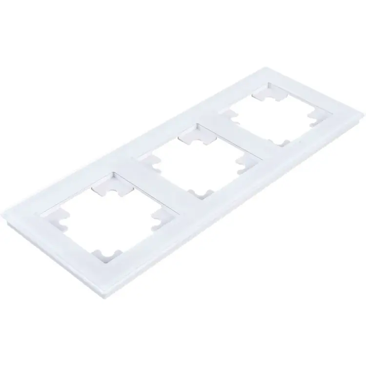 Трехместная горизонтальная рамка STEKKER GFR00-7003-01 серия Катрин 39256