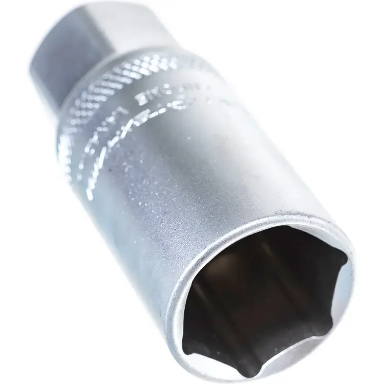 6-ти гранная головка свечная Дело Техники 610621