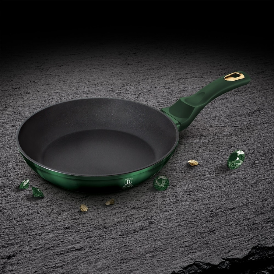 Сковорода BerlingerHaus Emerald Collection Metallic Line
