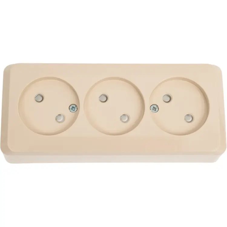 Тройная розетка Systeme Electric ЭТЮД PA16-010K