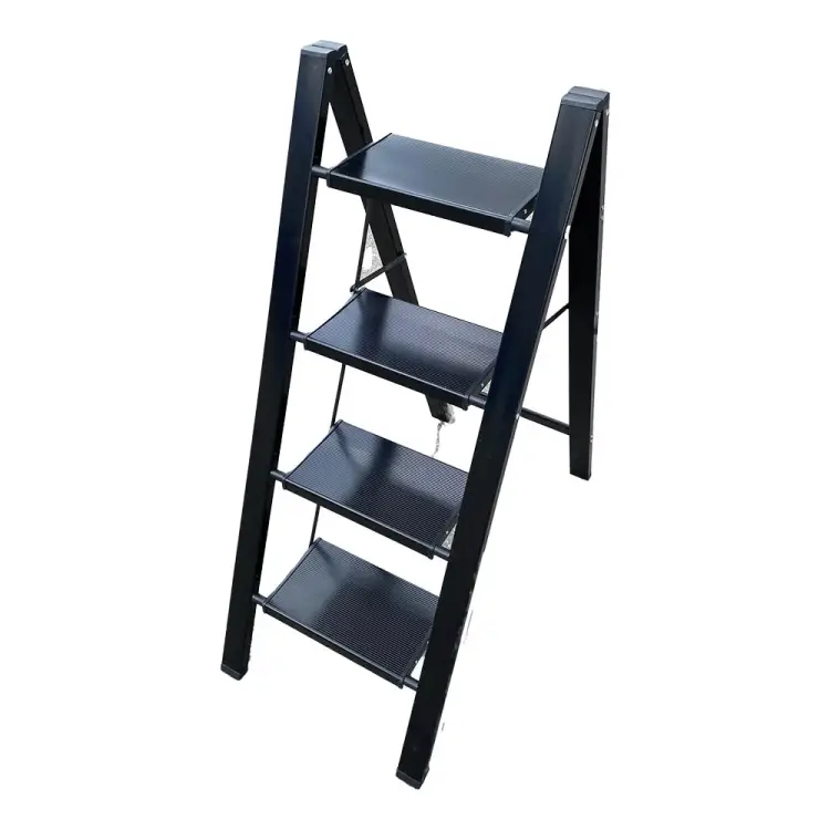 Алюминиевая стремянка SevenBerg milano Milano-4 black Алюминиевая стремянка SevenBerg milano Milano-4 black