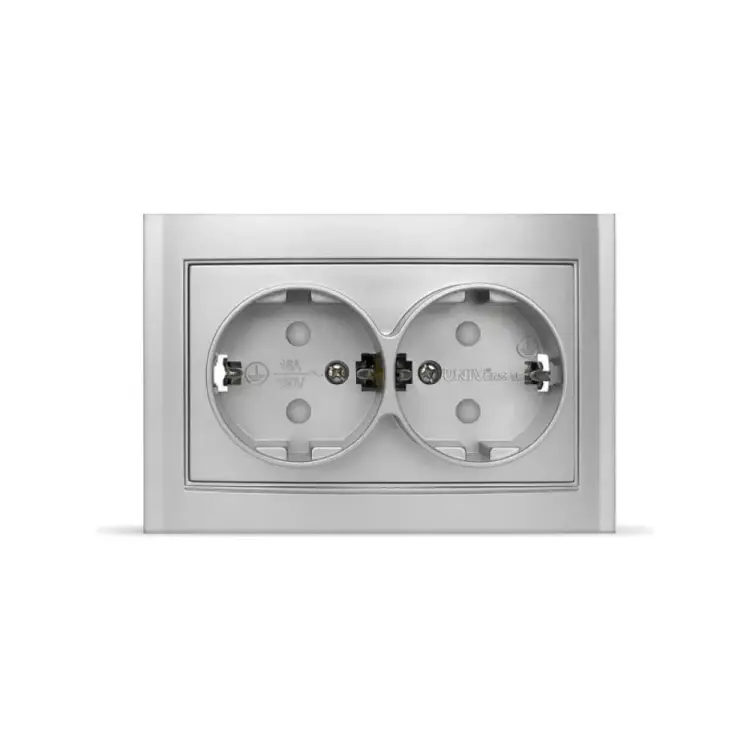 Двухместная розетка UNIVersal Бриллиант 7949797