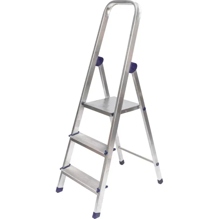 Алюминиевая стремянка REXANT 12-5040 Алюминиевая стремянка REXANT 12-5040