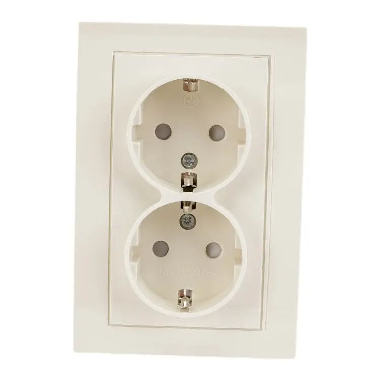 Двухместная розетка UNIVersal Бриллиант 7948769