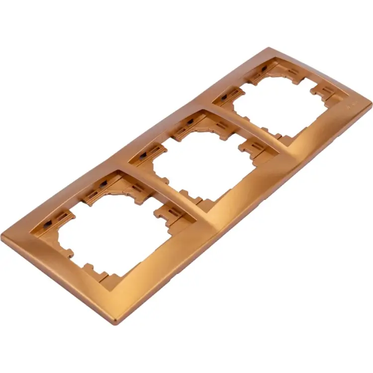 Горизонтальная трехместная рамка Lezard MIRA 701-1300-148