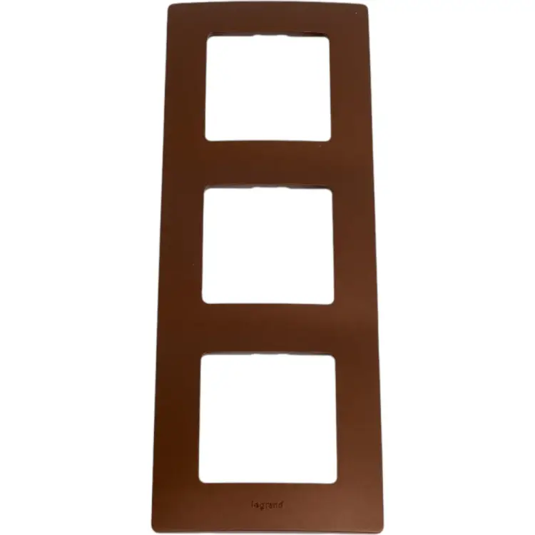 Рамка Legrand Etika 672573