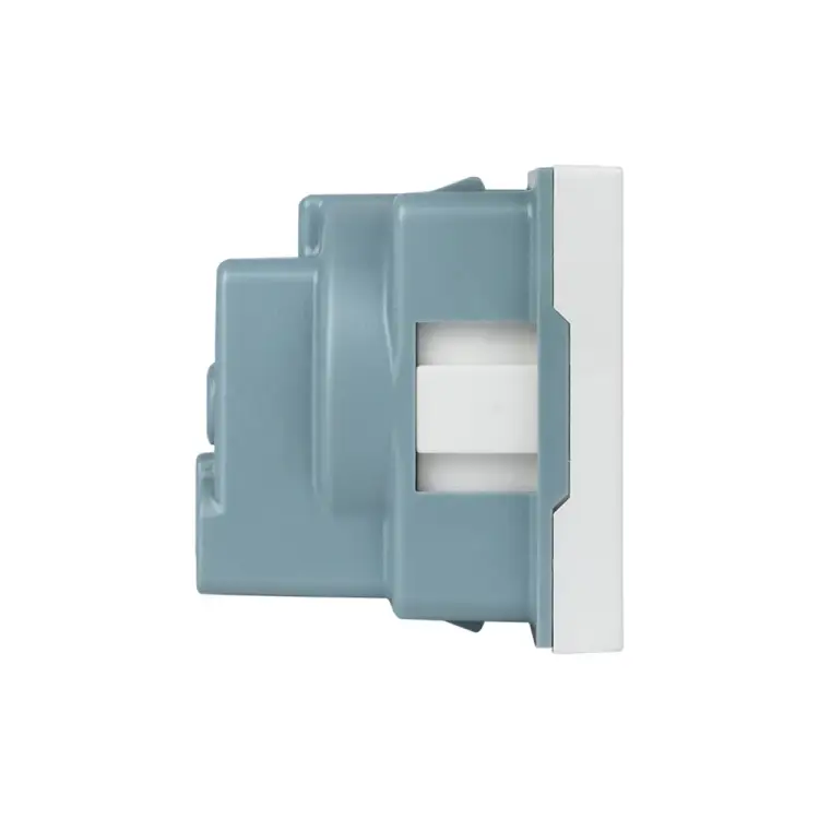 Прямая розетка EKF E2MR16-028-10