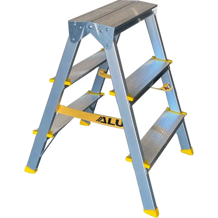 Двухсторонняя анодированная алюминиевая стремянка Алюмет APD9203 Двухсторонняя анодированная алюминиевая стремянка Алюмет APD9203