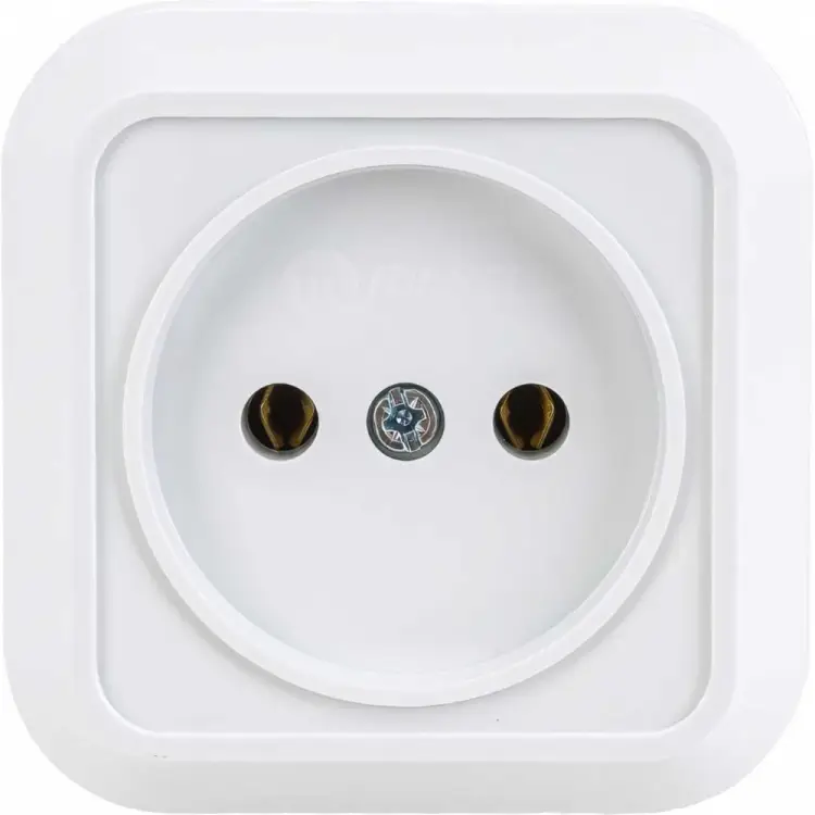 Квадратная одноместная розетка MAKEL 45102