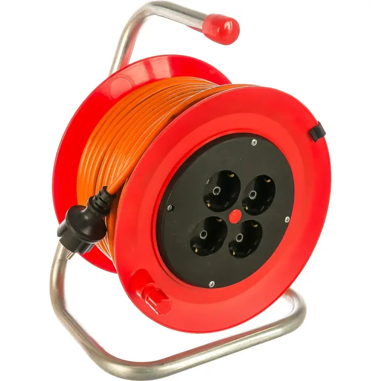 Силовой удлинитель на катушке LUX К4-Е-30, ПВС3х1.5