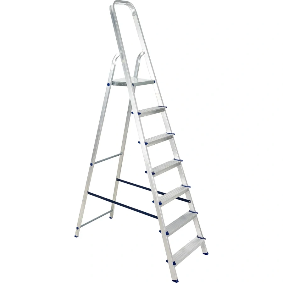 Алюминиевая стремянка СИБРТЕХ 97717 Алюминиевая стремянка СИБРТЕХ 97717