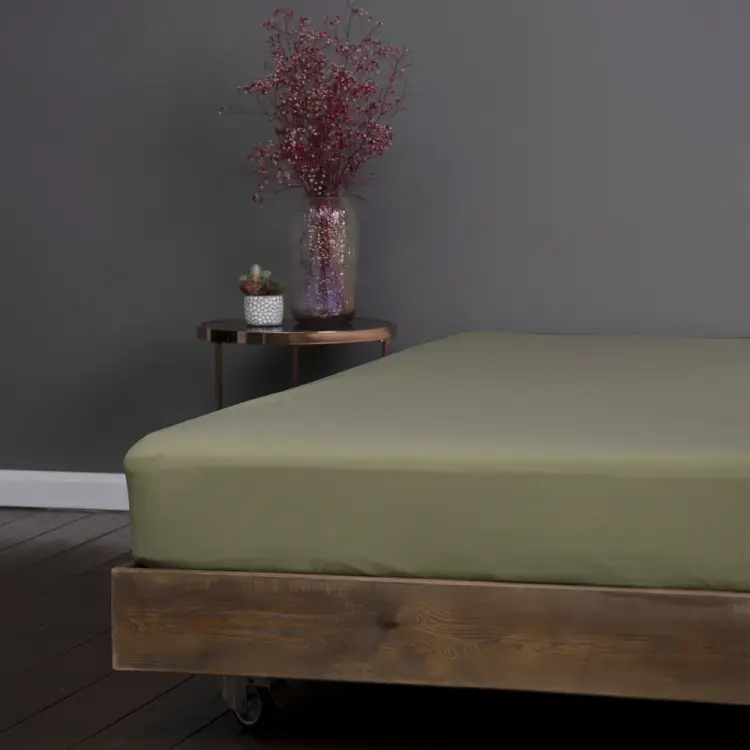 Простыня на резинке KUPU-KUPU VIOLETT KPM-160/олива