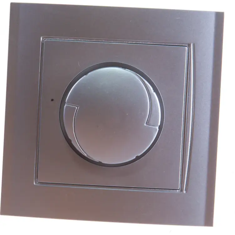 Диммер UNIVersal Бриллиант 7949674