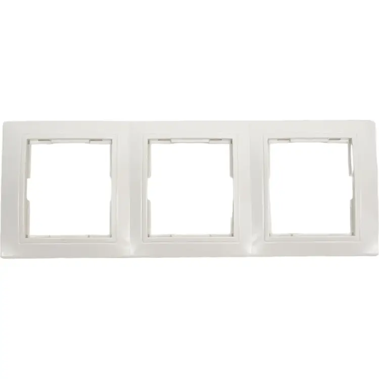 Трехпостовая вертикальная рамка TDM ELECTRIC Таймыр SQ1814-0027