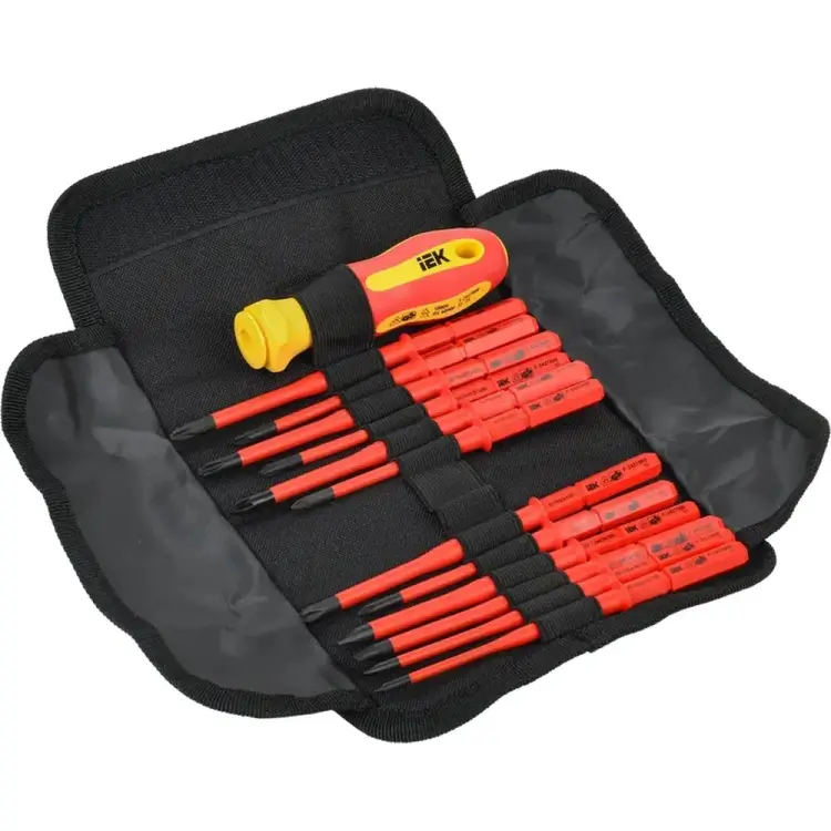 Диэлектрическая отвертка IEK Arma2l 5 SLIM A2L5-NS30-T2-13 Диэлектрическая отвертка IEK Arma2l 5 SLIM A2L5-NS30-T2-13