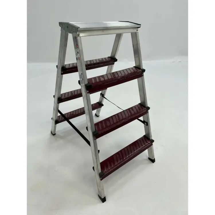 Двусторонняя алюминиевая стремянка Sarayli КОЛОР 18214 Двусторонняя алюминиевая стремянка Sarayli КОЛОР 18214