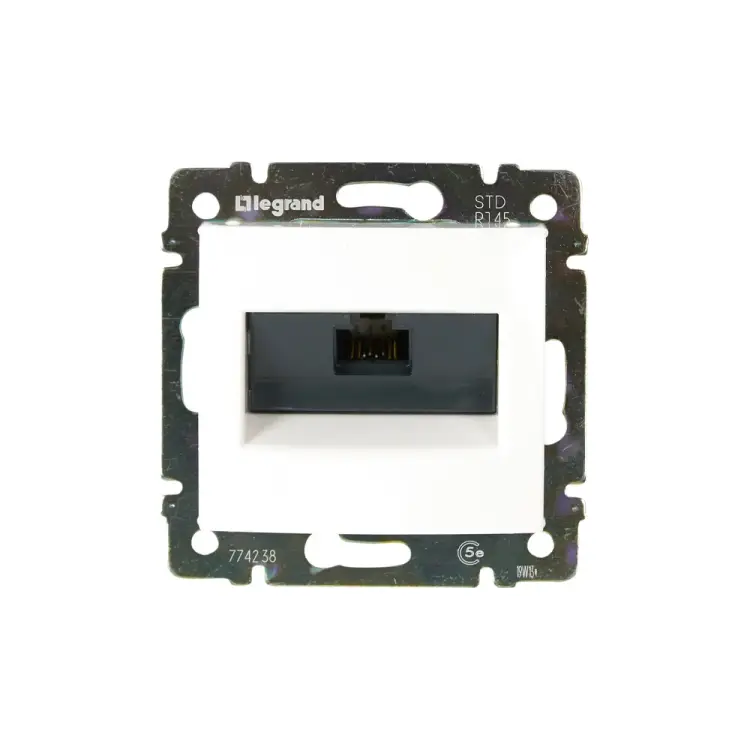 Компьютерная розетка Legrand Valena 694286