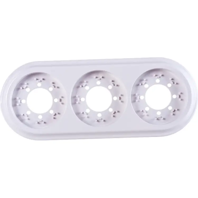 Трехместная рамка BYLECTRICA РЕТРО ЮЛИГ.735212.472белый