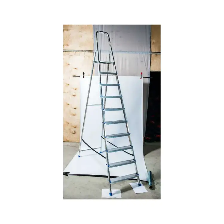 Алюминиевая стремянка GEVA TRADE SAGT-09 Алюминиевая стремянка GEVA TRADE SAGT-09