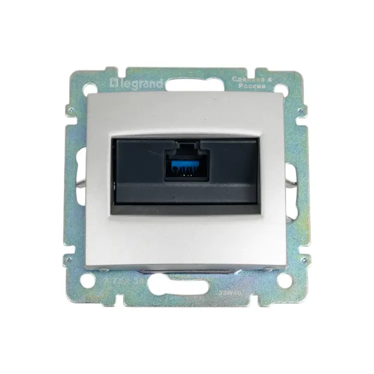 Компьютерная розетка Legrand Valena 770230